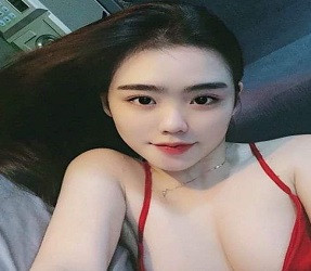 Clip học sinh cấp 2 lén vào nhà vệ sinh bú cu