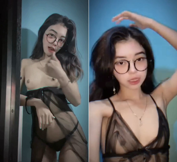 Em kính cận mặc đồ xuyên thấu gợi cảm