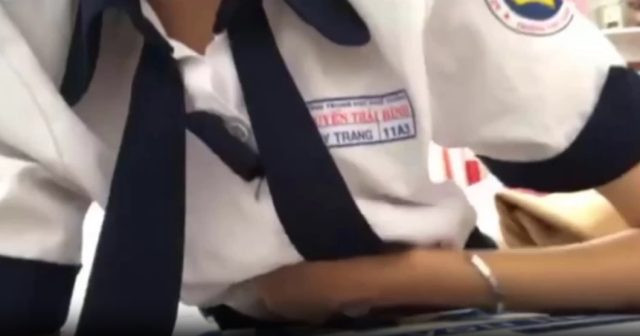 Genz học cách yêu đầy phấn khích