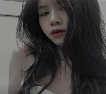 Hoàng Nhi chăn em gái chuyên nghiệp
