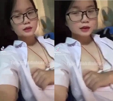 Sex học sinh không bướm non còn khít